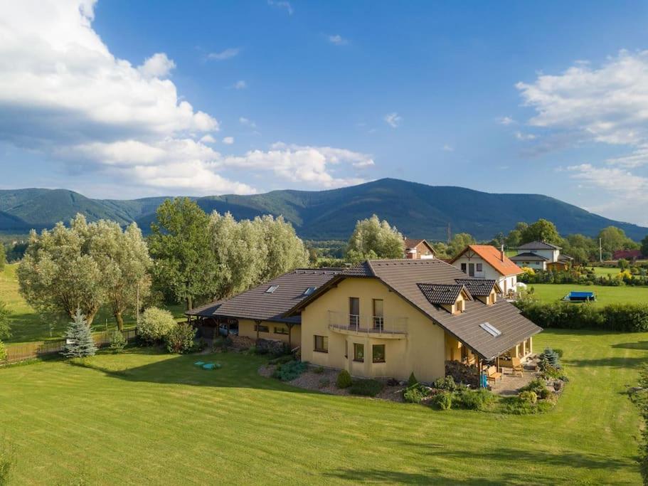 Apartmán Na Helstyne Frenštát pod Radhoštěm Exteriér fotografie